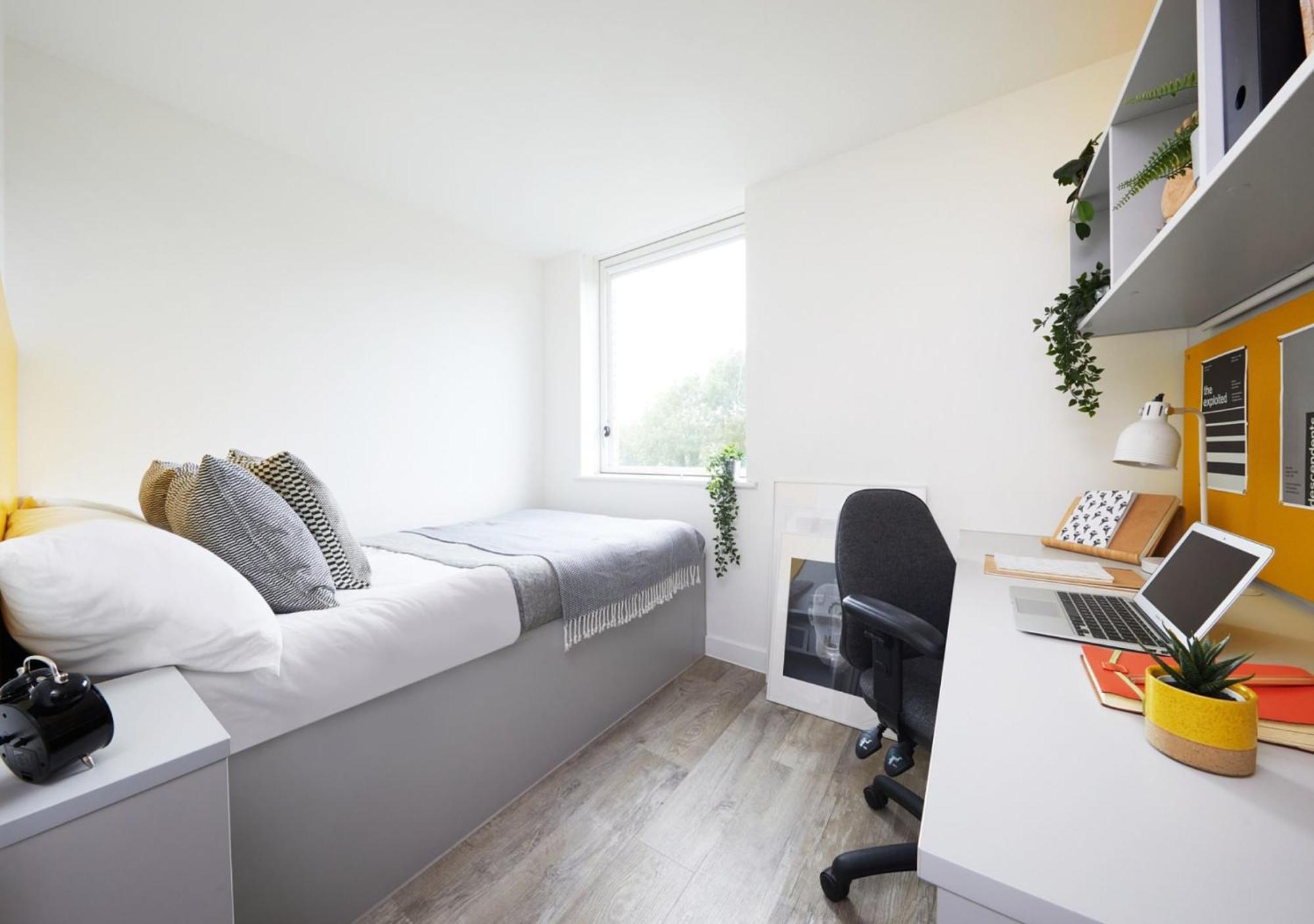 For Students Only Ensuite Bedrooms With Shared Kitchen At Cathedral Point In وِنشيستير المظهر الخارجي الصورة